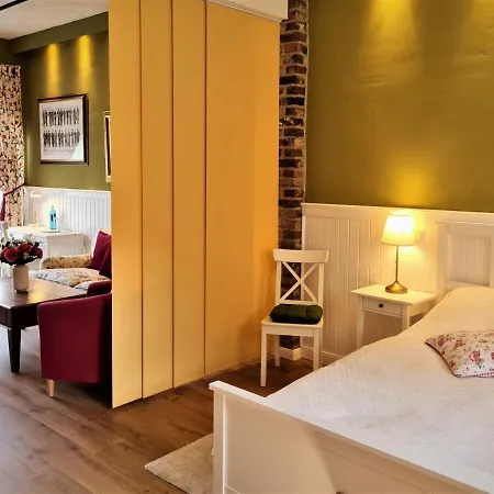 Kleeburg Гостевой дом Ойскирхен